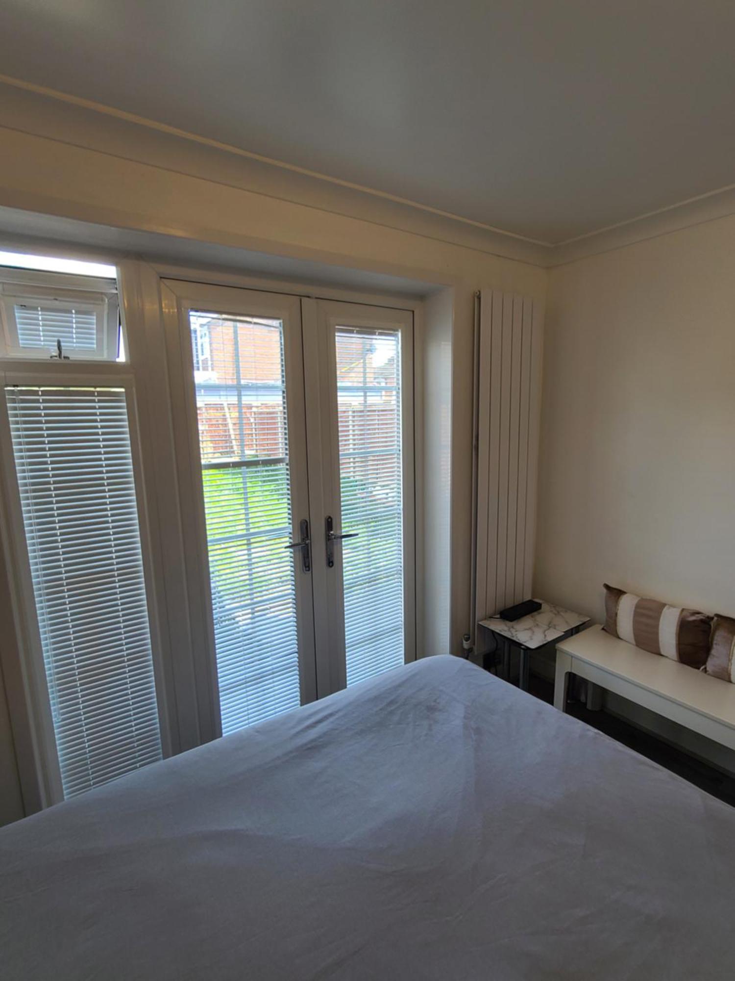 Ifield Gatwick Rooms-Travel Service-Airport Parking מראה חיצוני תמונה